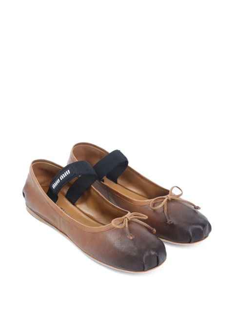 Miu Miu bow-detail elastic-strap ballet flats - Brown - zdjęcie produktu nr 2